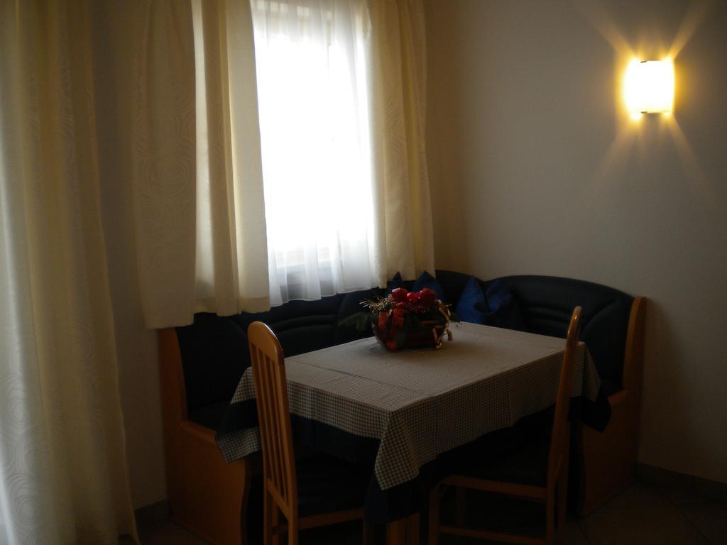 Haus Helene Apartment Rauris Ruang foto